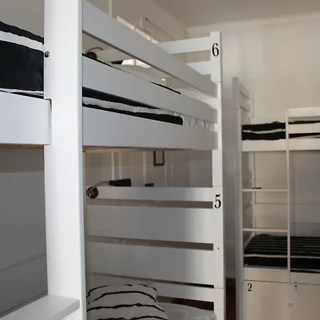 Surf In Chiado Hostel Lisboa