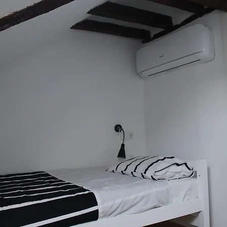Surf In Chiado Hostel Lisboa