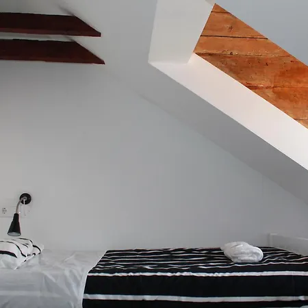 Albergue Surf In Chiado