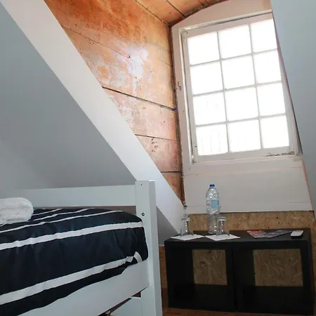 Surf In Chiado Albergue *